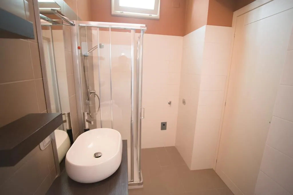 Lazise Boutique Apartment Lago E Relax