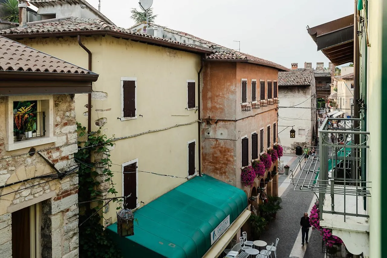 Lazise Boutique Apartment Lago E Relax