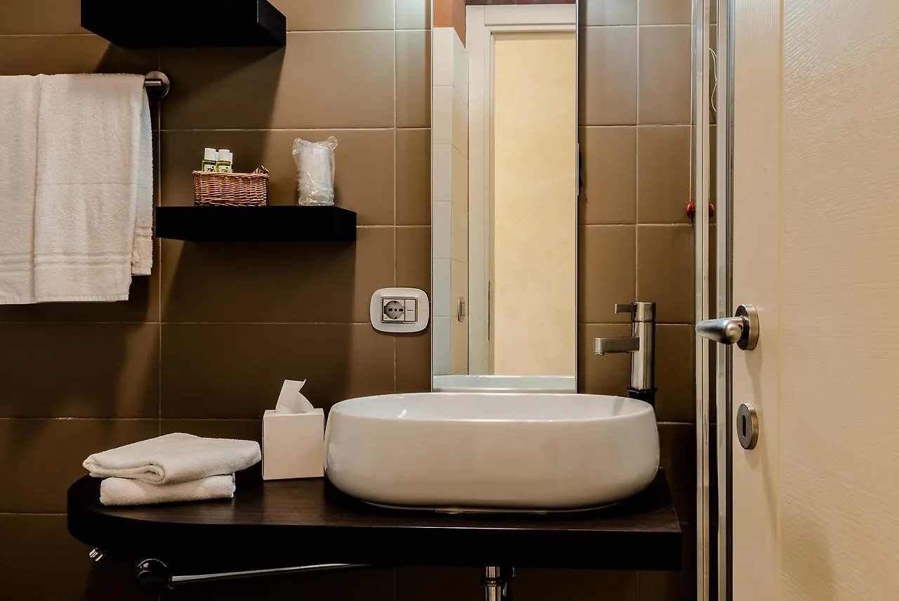 Lazise Boutique Apartment Lago E Relax 0*,