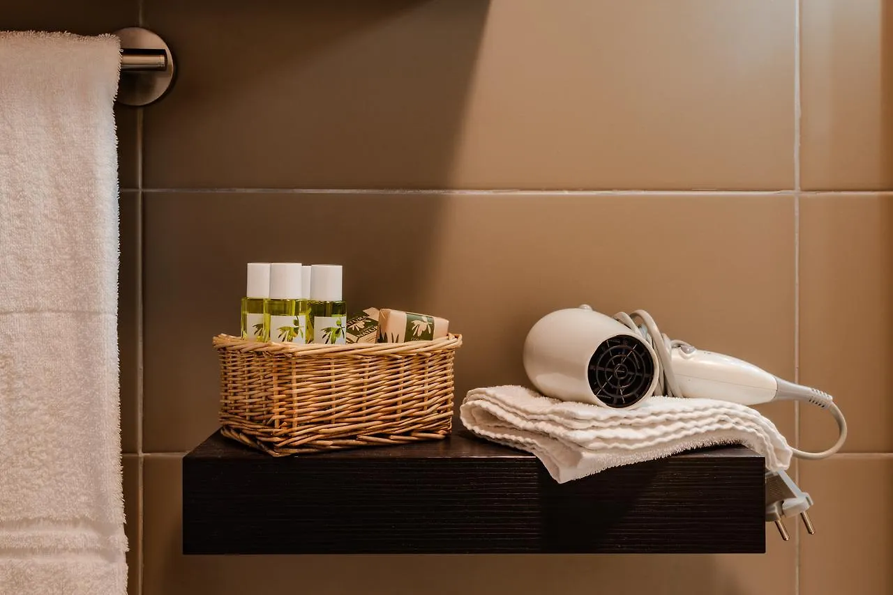 Lazise Boutique Apartment Lago E Relax Italy
